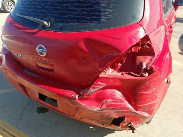 3N1BC1CP8CL372632 - 2012 NISSAN VERSA S RED photo 9