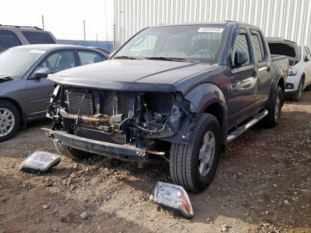 1N6AD07W88C404089 - 2008 NISSAN FRONTIER C GRAY photo 2