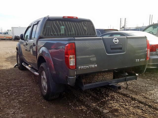 1N6AD07W88C404089 - 2008 NISSAN FRONTIER C GRAY photo 3