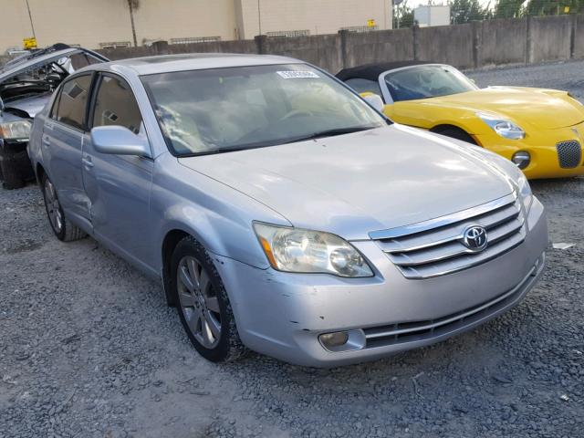 4T1BK36B05U019334 - 2005 TOYOTA AVALON XL SILVER photo 1