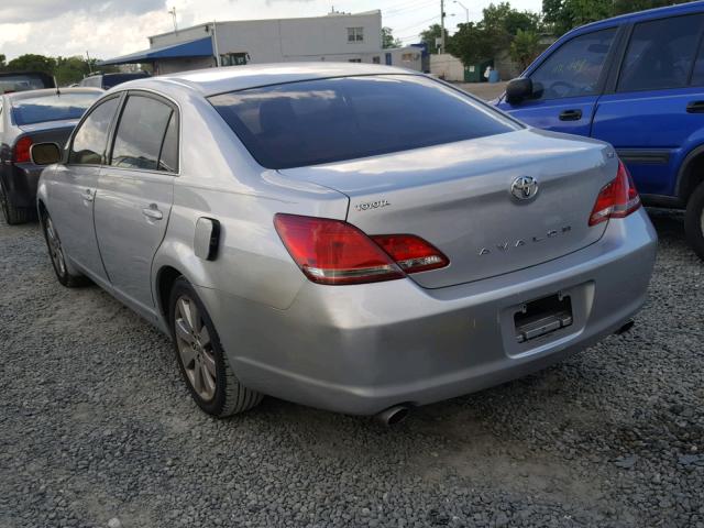 4T1BK36B05U019334 - 2005 TOYOTA AVALON XL SILVER photo 3