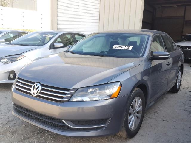 1VWAH7A31DC112838 - 2013 VOLKSWAGEN PASSAT S GRAY photo 2