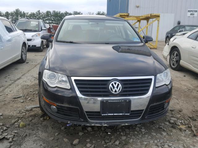 WVWJM7AN6AE160965 - 2010 VOLKSWAGEN PASSAT KOM BLACK photo 9