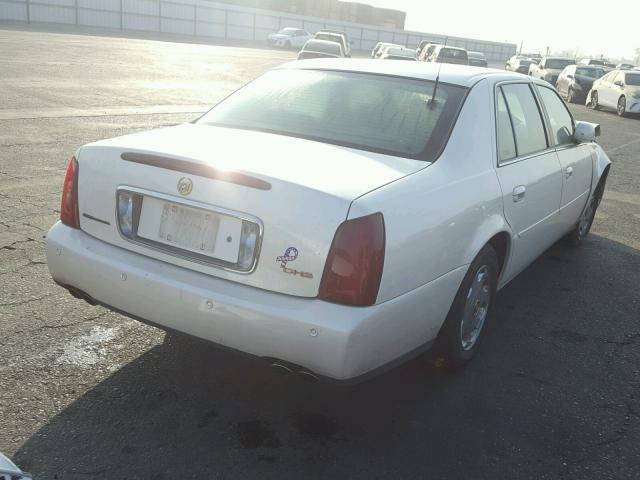 1G6KE57Y52U249766 - 2002 CADILLAC DEVILLE DH WHITE photo 4