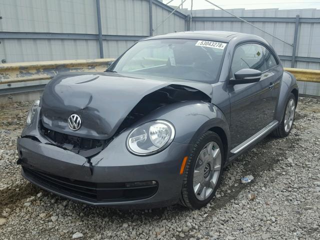 3VWJX7AT7CM629254 - 2012 VOLKSWAGEN BEETLE GRAY photo 2