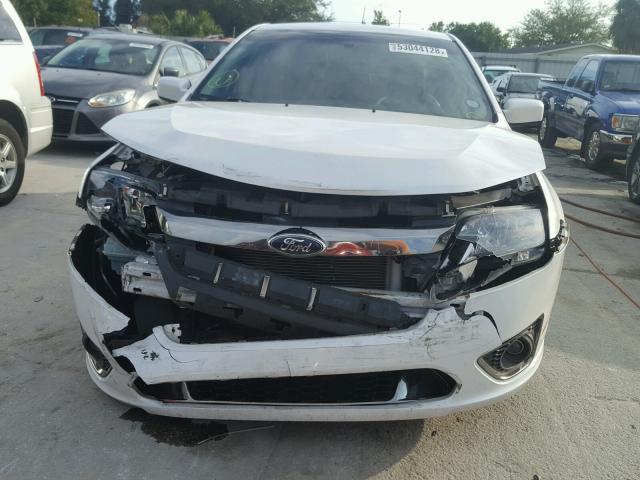 3FAHP0KC7CR346191 - 2012 FORD FUSION SPO WHITE photo 9