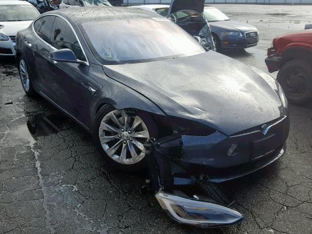 5YJSA1E19HF210560 - 2017 TESLA MODEL S GRAY photo 1