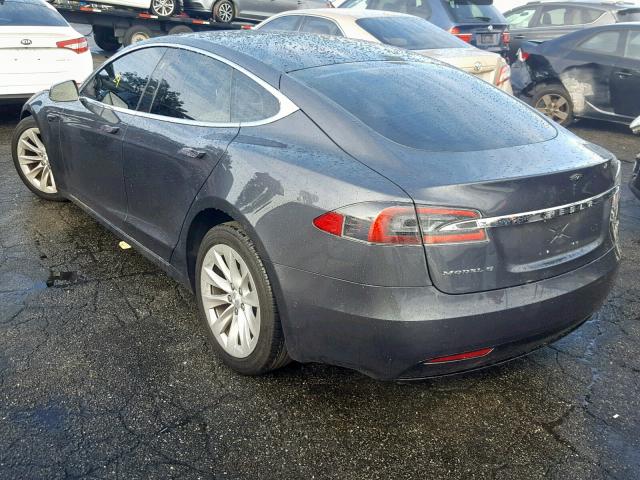 5YJSA1E19HF210560 - 2017 TESLA MODEL S GRAY photo 3