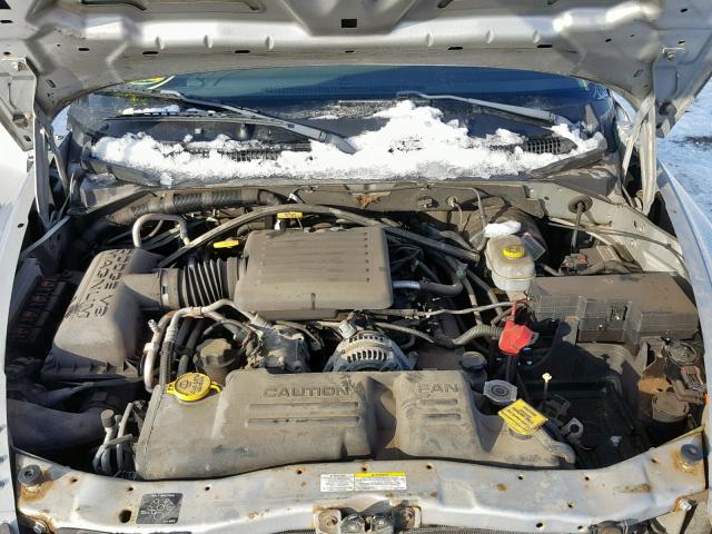 1B4HS48N82F212551 - 2002 DODGE DURANGO SL SILVER photo 7