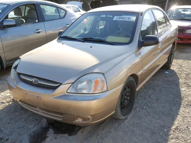 KNADC125246296114 - 2004 KIA RIO GOLD photo 2