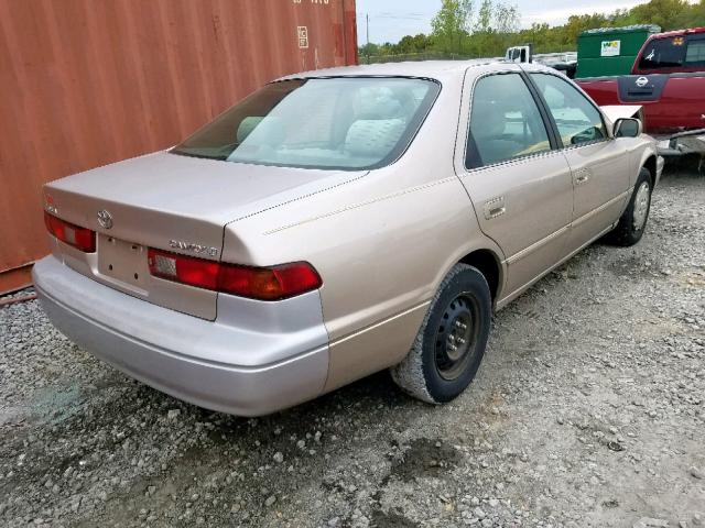 4T1BG22K4WU221029 - 1998 TOYOTA CAMRY CE GOLD photo 4