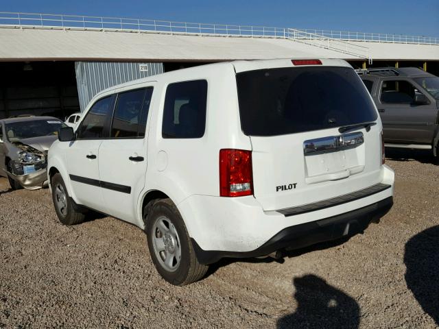 5FNYF3H20FB032398 - 2015 HONDA PILOT LX WHITE photo 3