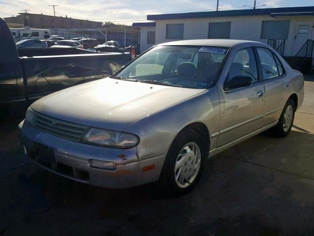 1N4BU31DXTC176059 - 1996 NISSAN ALTIMA XE TAN photo 2