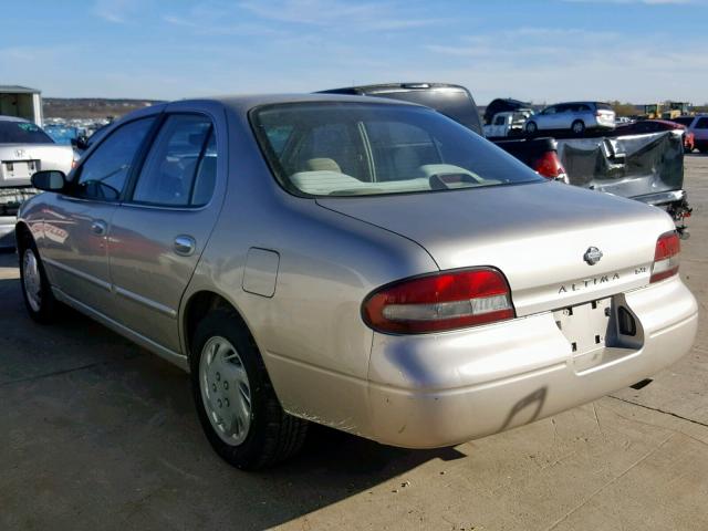 1N4BU31DXTC176059 - 1996 NISSAN ALTIMA XE TAN photo 3