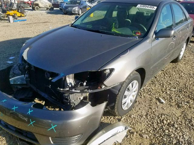 4T1BE32K45U609064 - 2005 TOYOTA CAMRY LE GRAY photo 2