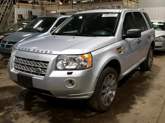 SALFT24N38H085733 - 2008 LAND ROVER LR2 HSE TE SILVER photo 2