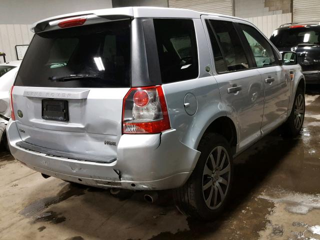 SALFT24N38H085733 - 2008 LAND ROVER LR2 HSE TE SILVER photo 4