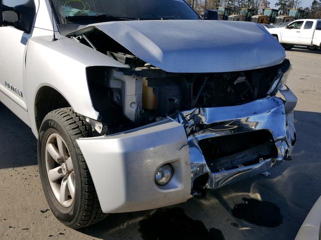 1N6BA0EC2CN323561 - 2012 NISSAN TITAN S SILVER photo 9