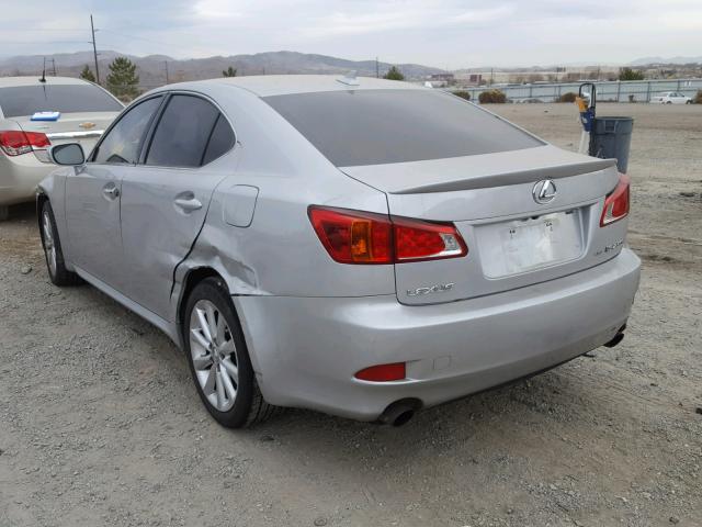 JTHCK262392028385 - 2009 LEXUS IS 250 GRAY photo 3