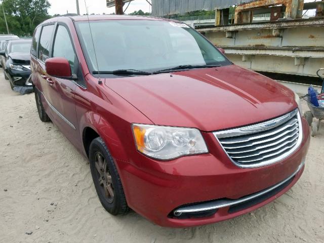 2A4RR5DG4BR649286 - 2011 CHRYSLER TOWN & COU BURGUNDY photo 1