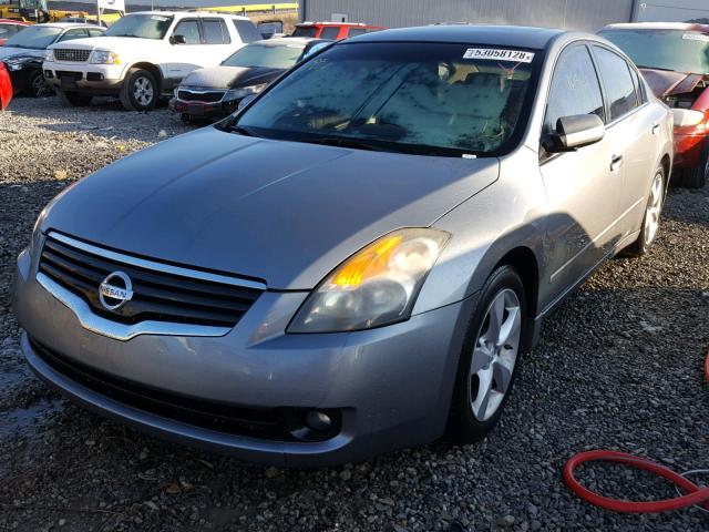 1N4BL21E18C255388 - 2008 NISSAN ALTIMA 3.5 SILVER photo 2