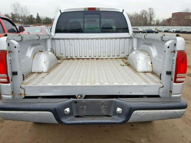 1B7GG22N41S255772 - 2001 DODGE DAKOTA SILVER photo 9