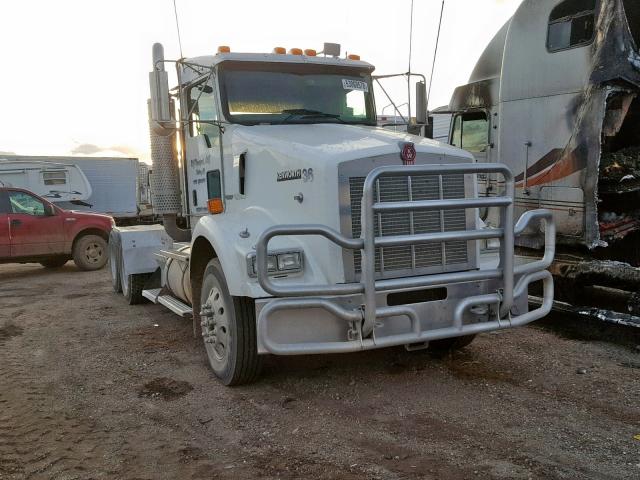 K5WDDB9X755106176 - 2005 KENWORTH CONSTRUCTI WHITE photo 1