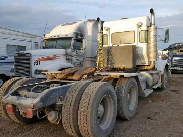 K5WDDB9X755106176 - 2005 KENWORTH CONSTRUCTI WHITE photo 4