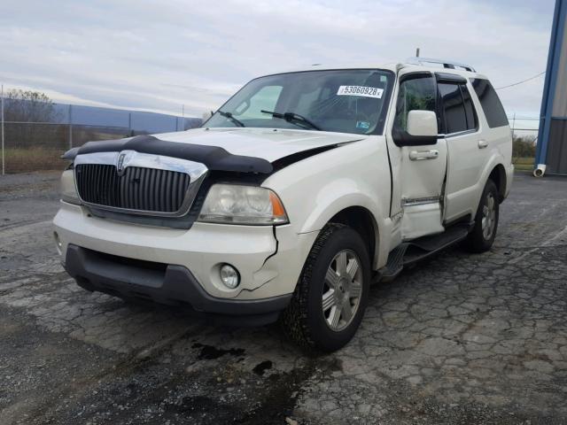 5LMEU88H44ZJ27928 - 2004 LINCOLN AVIATOR 白色 照片 2