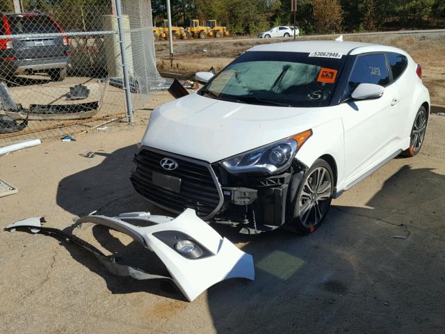 KMHTC6AEXGU291381 - 2016 HYUNDAI VELOSTER T WHITE photo 2