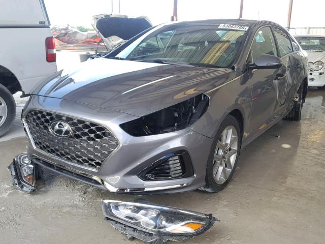 5NPE34AB2JH678046 - 2018 HYUNDAI SONATA SPO CHARCOAL photo 2