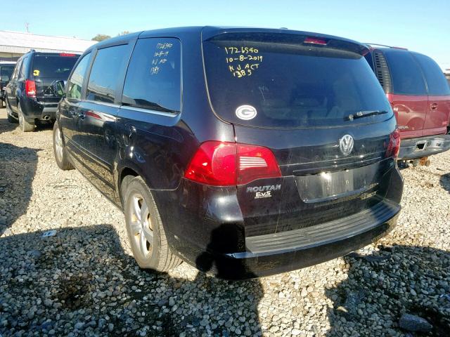 2V4RW3D14AR294803 - 2010 VOLKSWAGEN ROUTAN SE BLACK photo 3