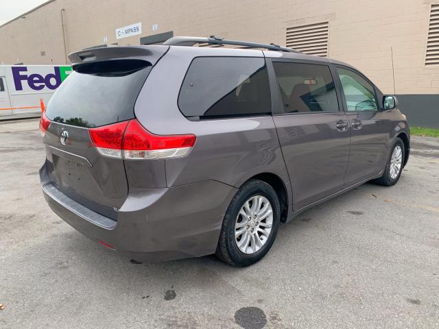 5TDYK3DC9BS022758 - 2011 TOYOTA SIENNA XLE GRAY photo 4