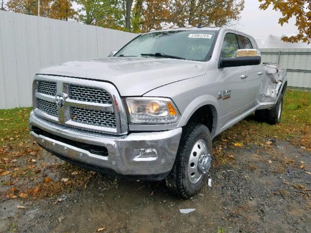 3C63RRML8HG697377 - 2017 RAM 3500 LARAM SILVER photo 2