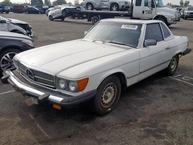 WDBBA45A4BB000670 - 1981 MERCEDES-BENZ 380 SL WHITE photo 2