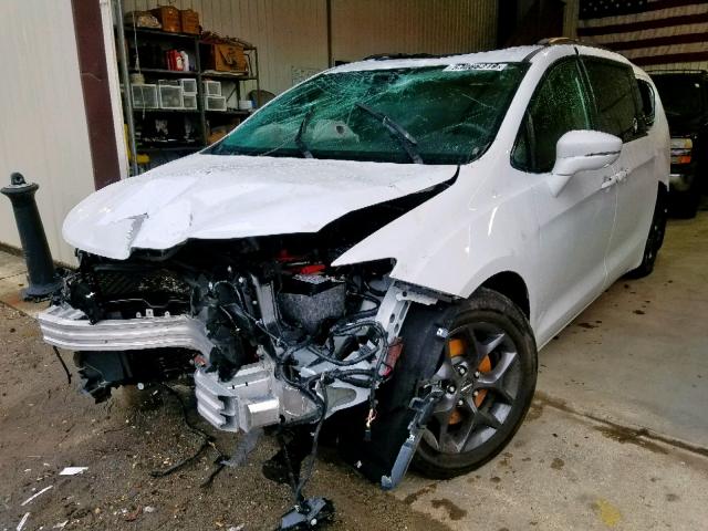 2C4RC1GG2JR261936 - 2018 CHRYSLER PACIFICA L WHITE photo 2