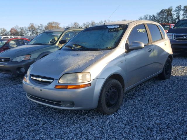 KL1TD62645B330278 - 2005 CHEVROLET AVEO BASE Gümüş foto 2