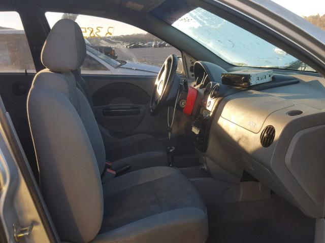 KL1TD62645B330278 - 2005 CHEVROLET AVEO BASE Gümüş foto 5