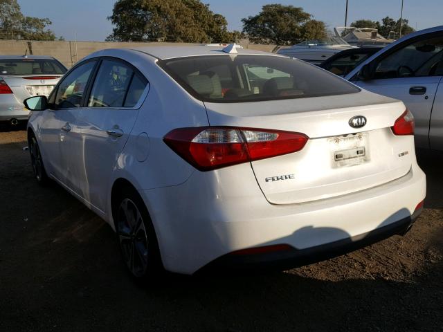 KNAFZ4A83F5283143 - 2015 KIA FORTE EX WHITE photo 3