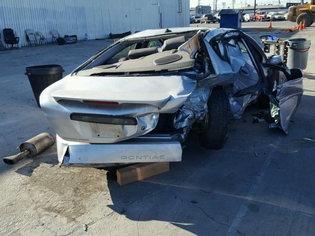 2G2WS542841325152 - 2004 PONTIAC GRAND PRIX SILVER photo 4