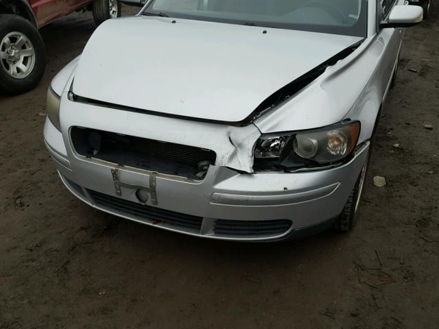 YV1MS382362187339 - 2006 VOLVO S40 2.4I SILVER photo 9