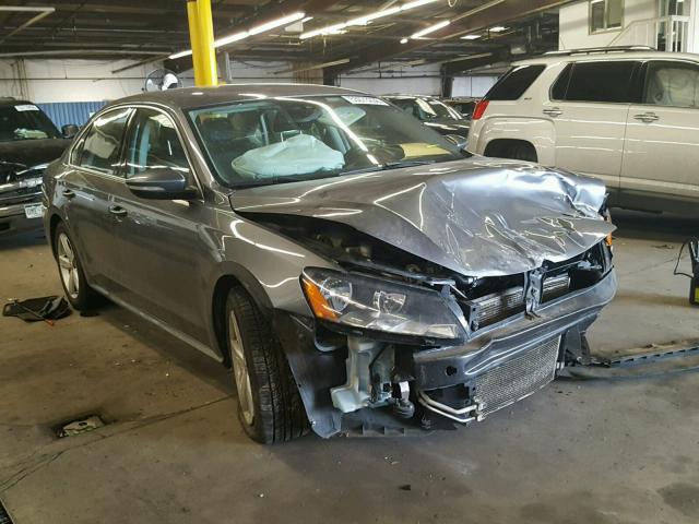 1VWBH7A33CC085841 - 2012 VOLKSWAGEN PASSAT SE GRAY photo 1