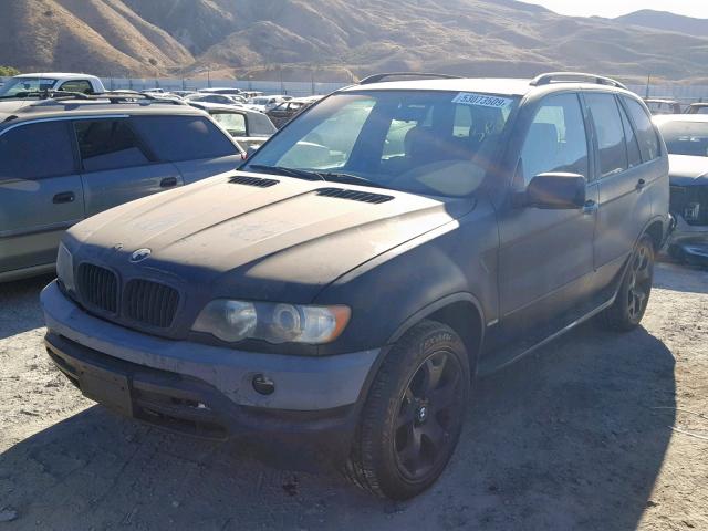 WBAFB33561LH11005 - 2001 BMW X5 4.4I BLACK photo 2