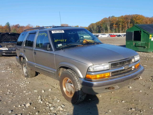 1GNDT13W71K262769 - 2001 CHEVROLET BLAZER BROWN photo 1