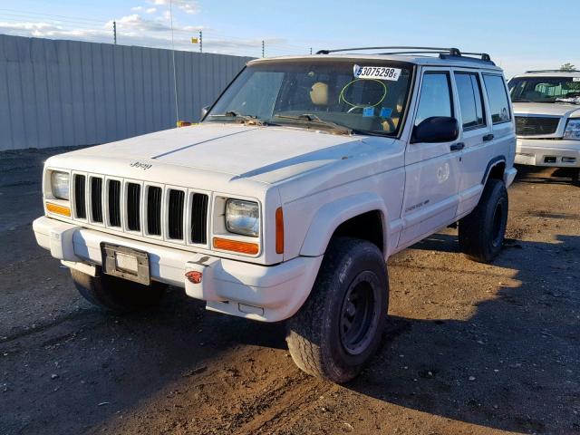 1J4FF78S0XL621877 - 1999 JEEP CHEROKEE L WHITE photo 2