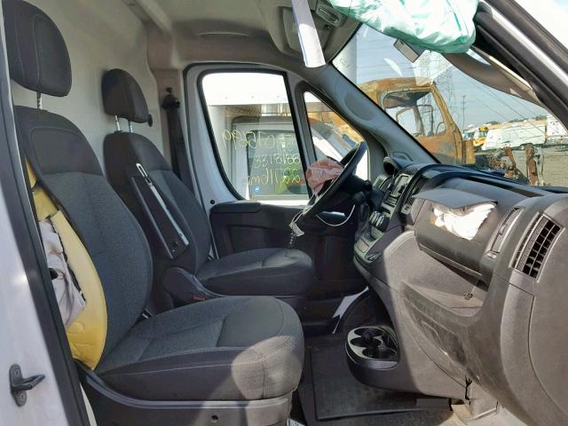 3C6TRVCG3KE510790 - 2019 RAM PROMASTER 白色 照片 5