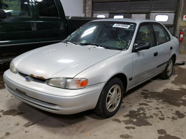 1Y1SK52871Z446674 - 2001 CHEVROLET GEO PRIZM GRAY photo 2