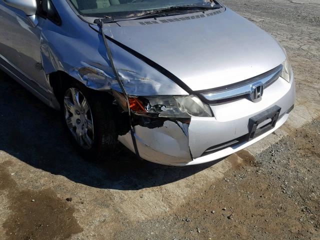 2HGFA15568H347083 - 2008 HONDA CIVIC LX SILVER photo 9