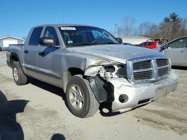 1D7HW48N47S128304 - 2007 DODGE DAKOTA QUA SILVER photo 1