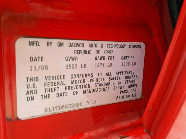 KL1TD56E29B617619 - 2009 CHEVROLET AVEO LS SILVER photo 10